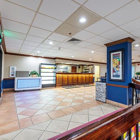 New Victorian Inn & Suites Omaha Bagian luar foto