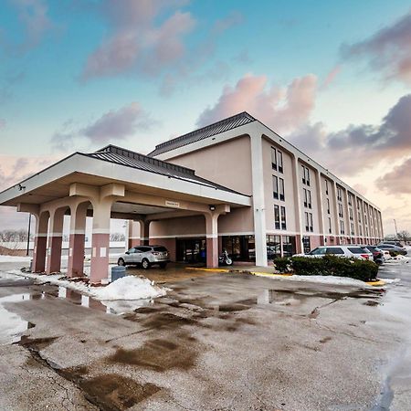New Victorian Inn & Suites Omaha Bagian luar foto
