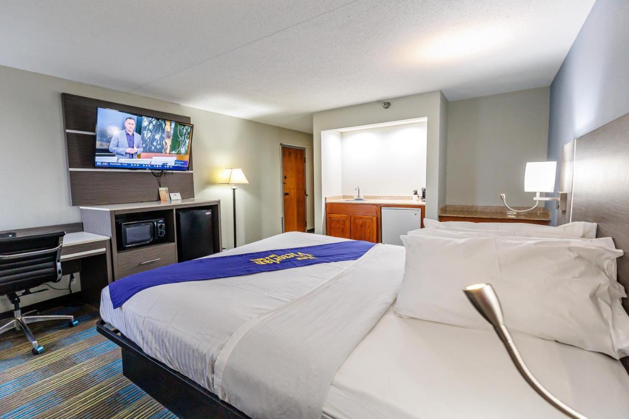 New Victorian Inn & Suites Omaha Bagian luar foto