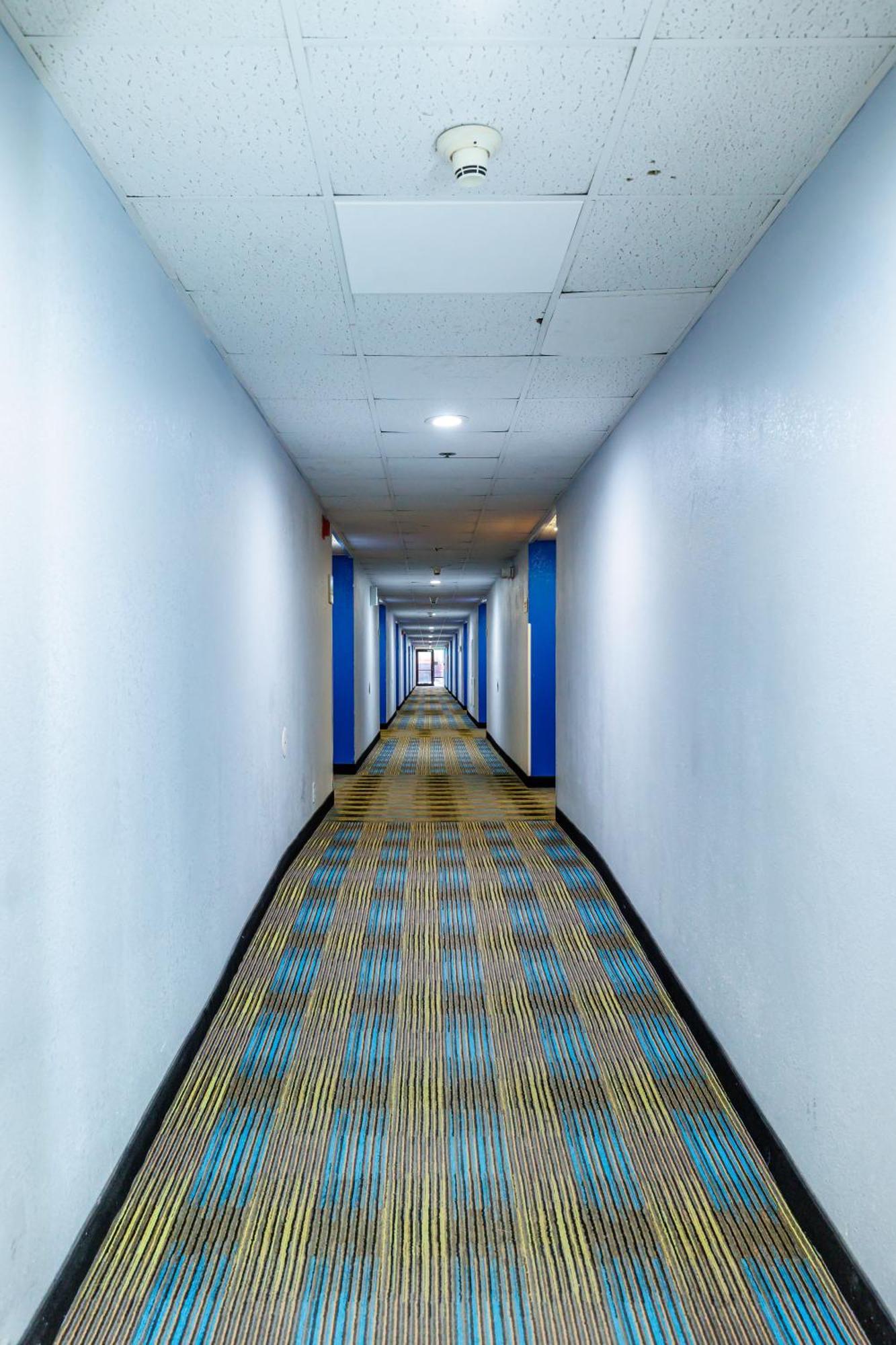 New Victorian Inn & Suites Omaha Bagian luar foto