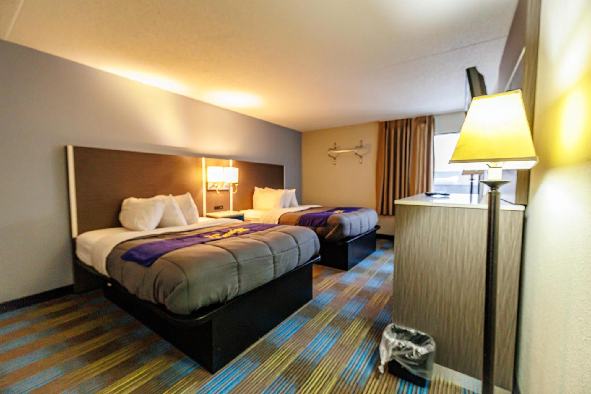 New Victorian Inn & Suites Omaha Bagian luar foto