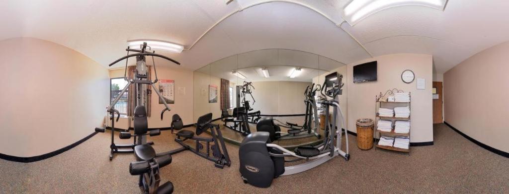 New Victorian Inn & Suites Omaha Bagian luar foto