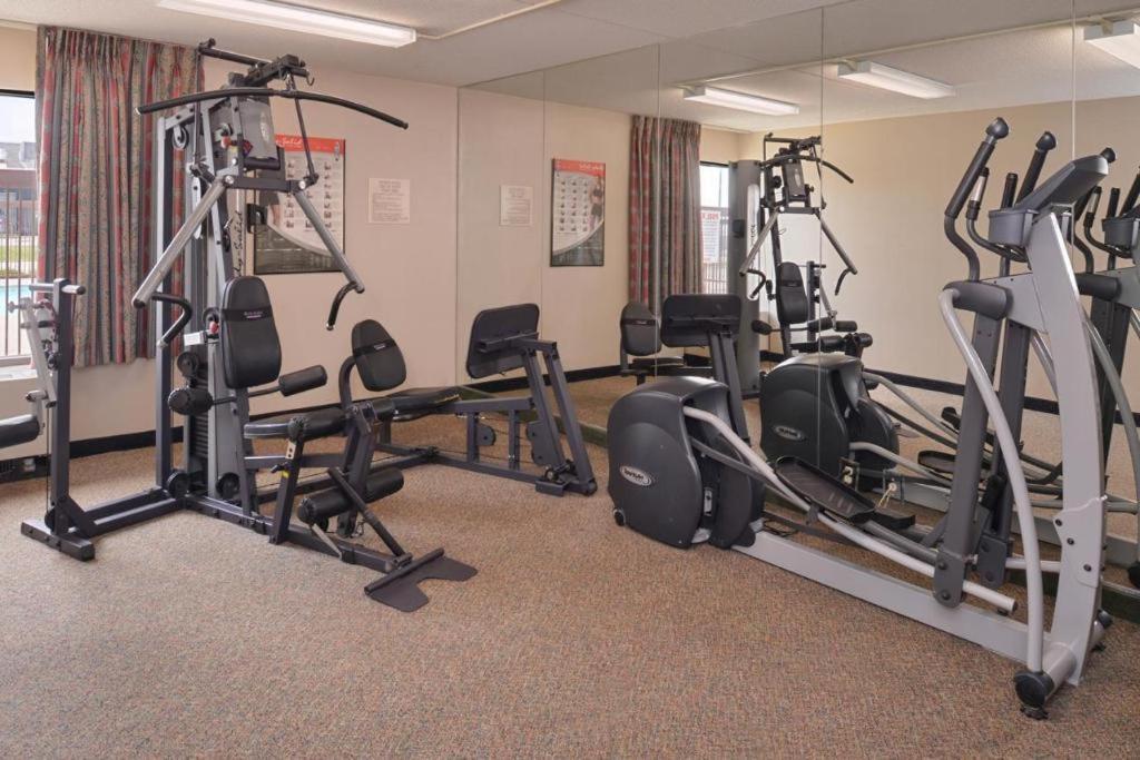 New Victorian Inn & Suites Omaha Bagian luar foto