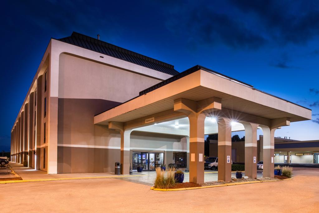 New Victorian Inn & Suites Omaha Bagian luar foto