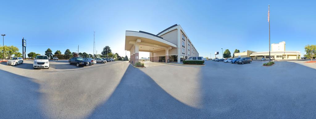 New Victorian Inn & Suites Omaha Bagian luar foto