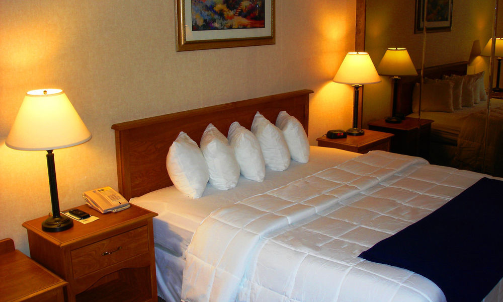 New Victorian Inn & Suites Omaha Bagian luar foto