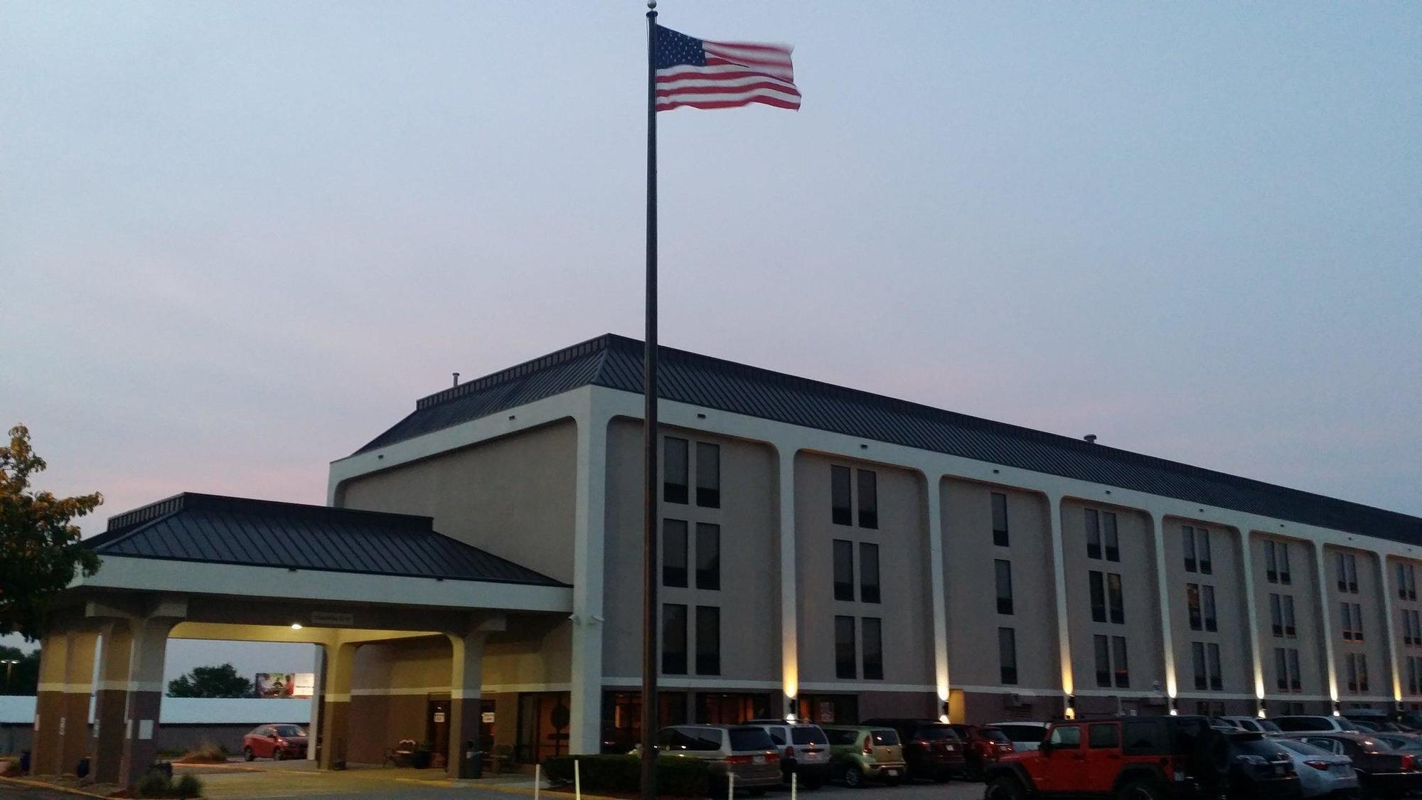 New Victorian Inn & Suites Omaha Bagian luar foto
