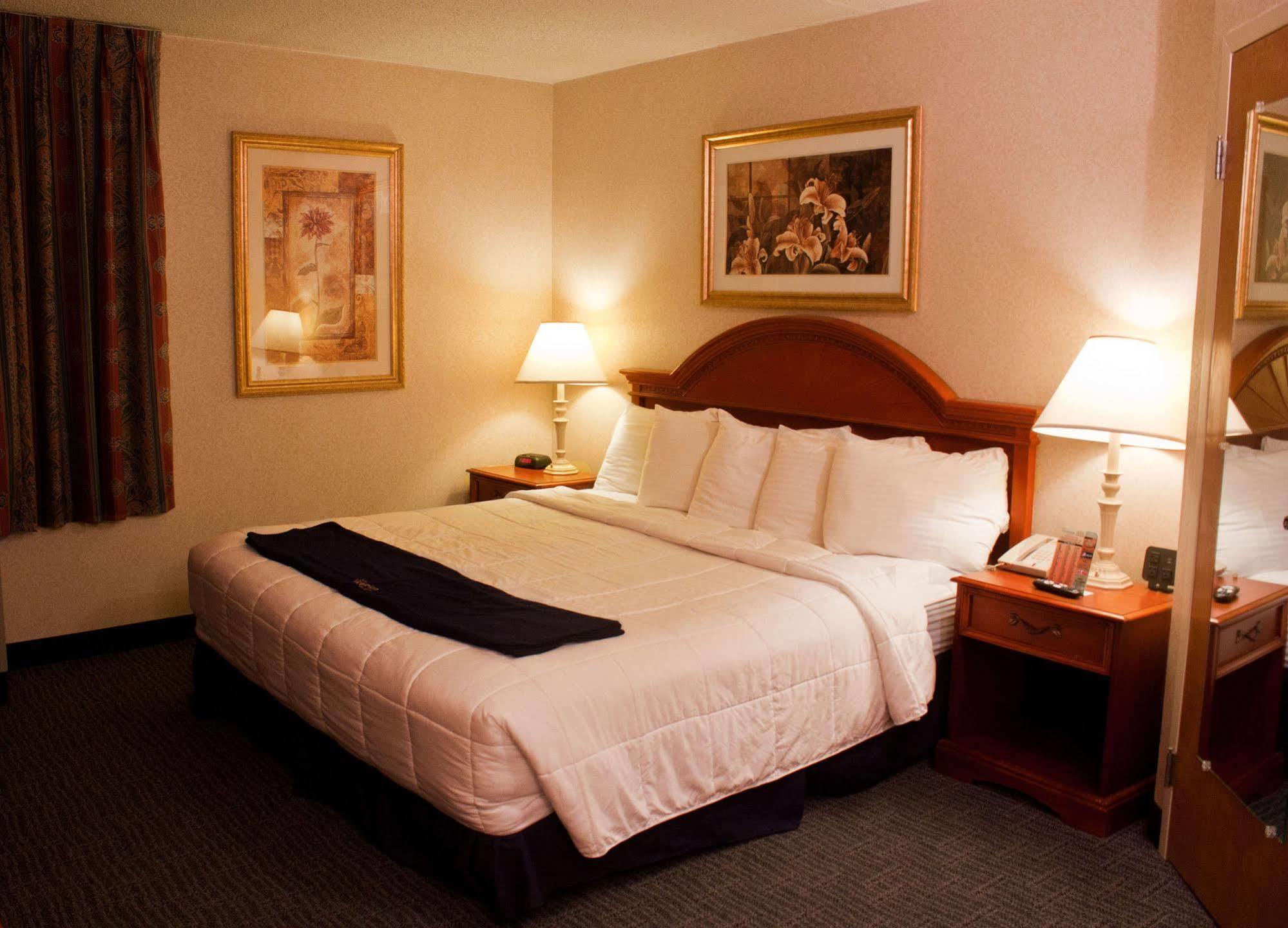 New Victorian Inn & Suites Omaha Bagian luar foto