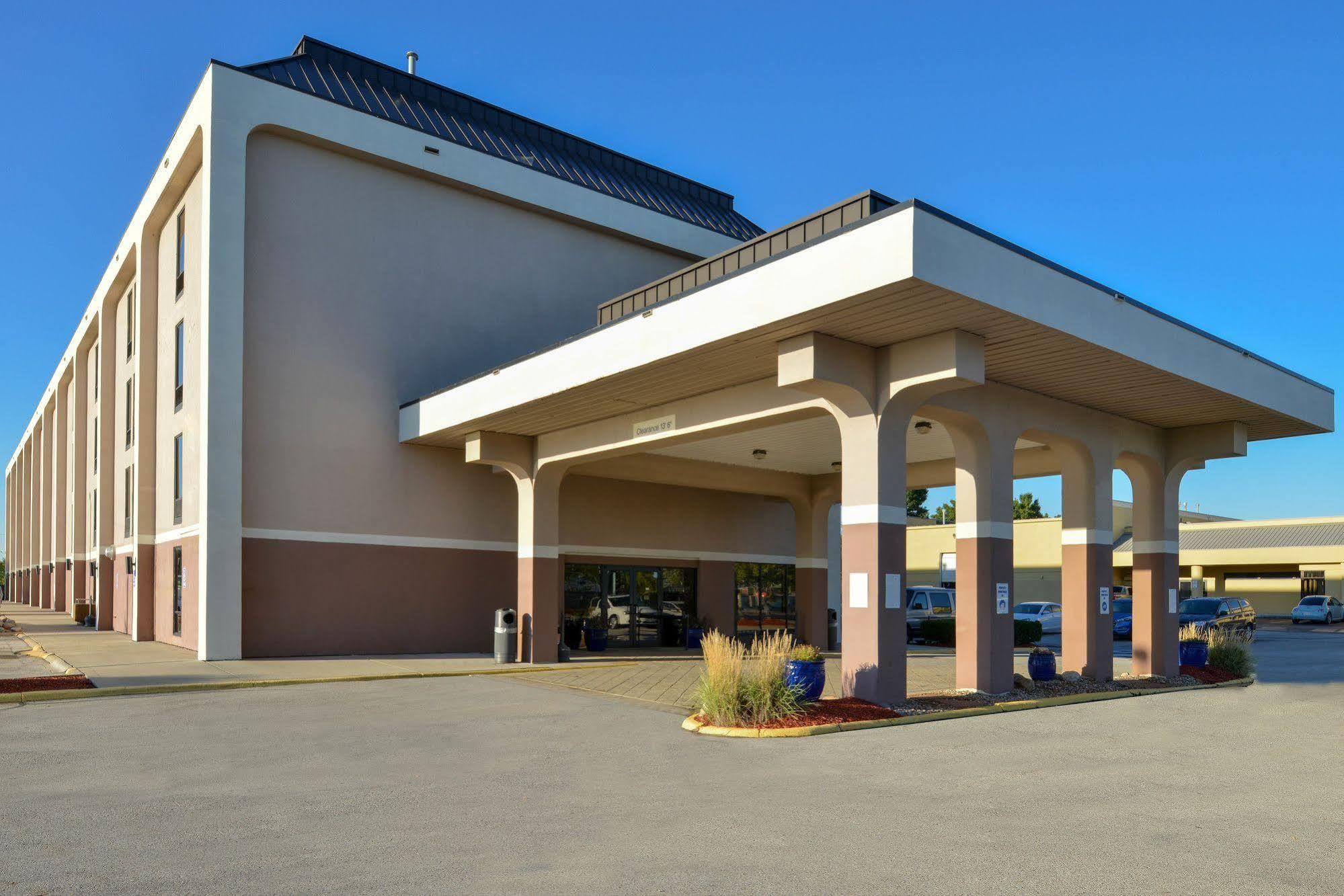 New Victorian Inn & Suites Omaha Bagian luar foto